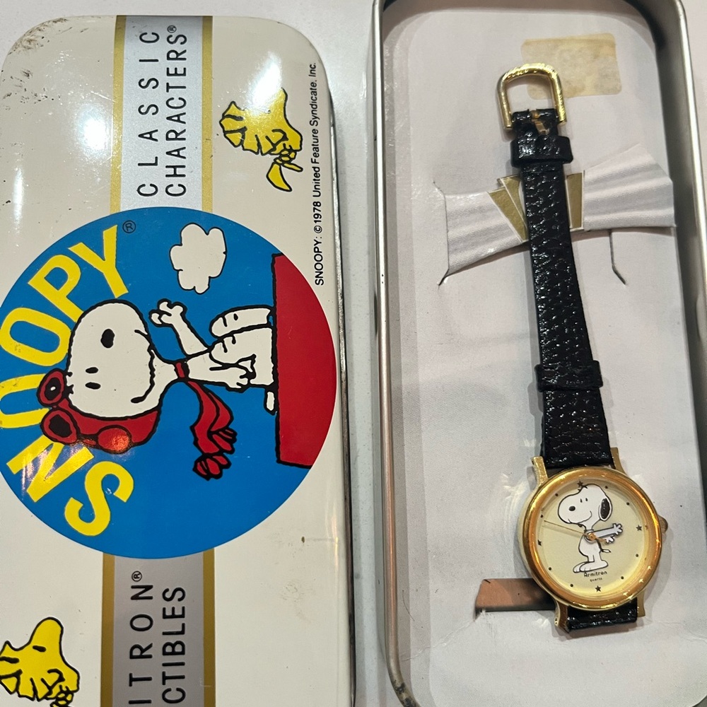 Armitron Snoopy Collectible Watch Tin